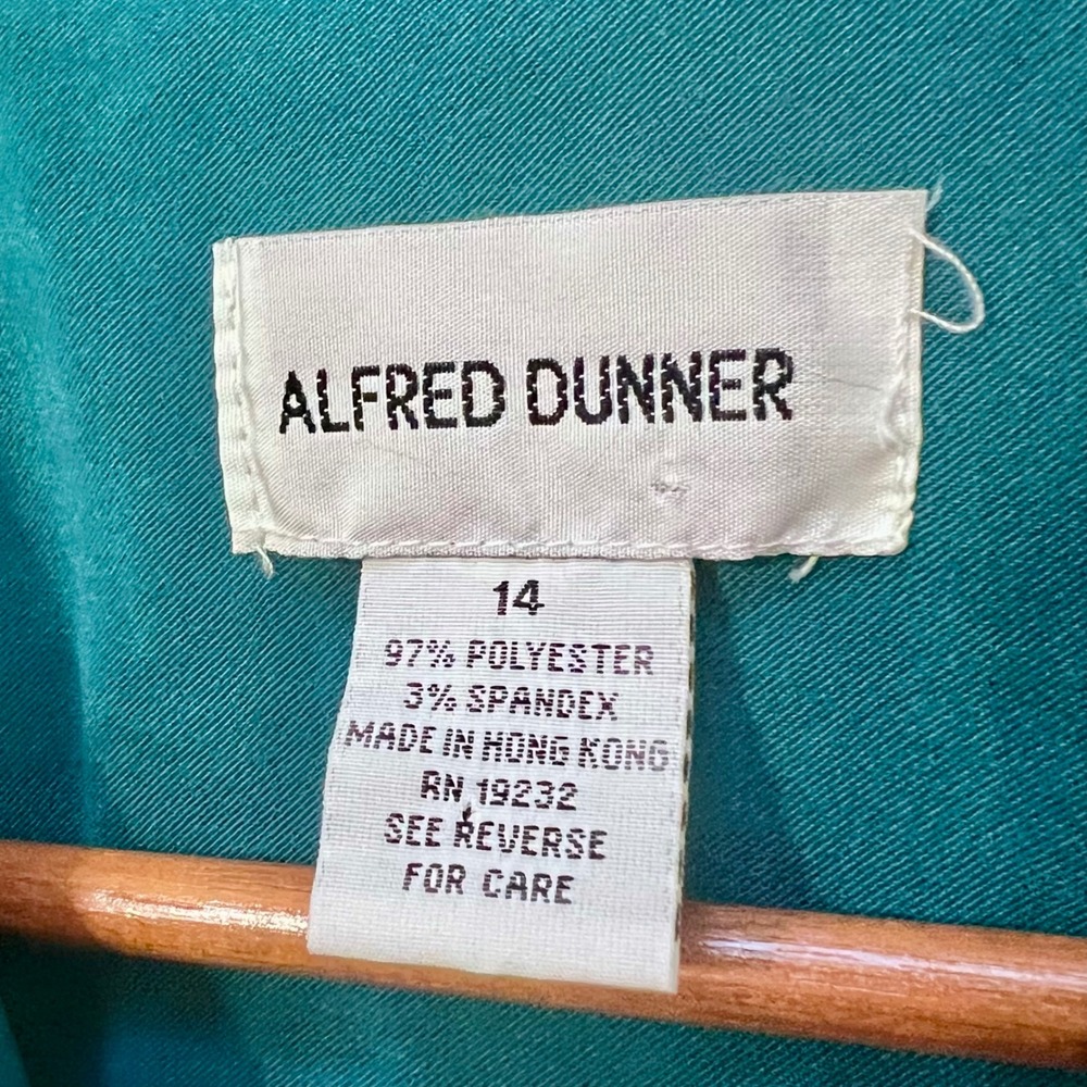 Alfred Dunner Women Teal Blue Button Down Shirt Eyelet Trim Long Sleeve Size 14‎ - Picture 5 of 7